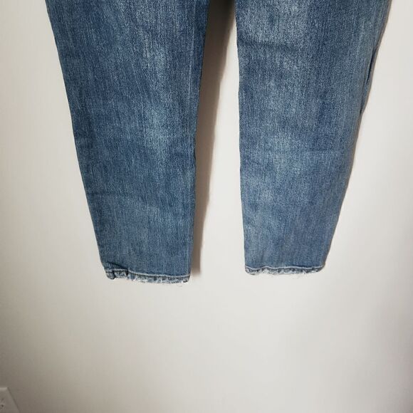 Wild Fable Medium Wash Distressed High Rise Mom Jean Size 00 - Picture 5 of 9